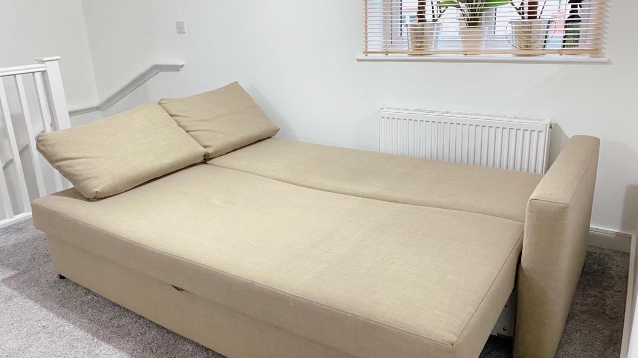 Entire home: Bicester Village 10min walk  Buitenkant foto